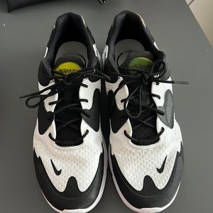 Nike Air max sneakers. Men size 9.5 🙃 women size 11